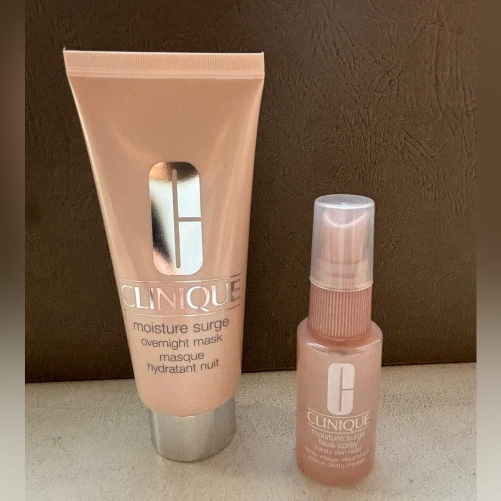 Clinique Moisture Surge Hydrating Mask + Face Spray
